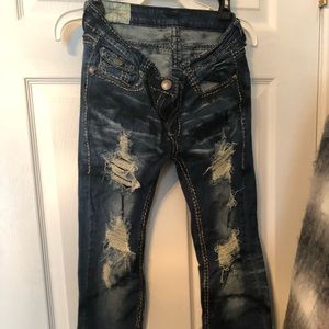 Destructive jeans